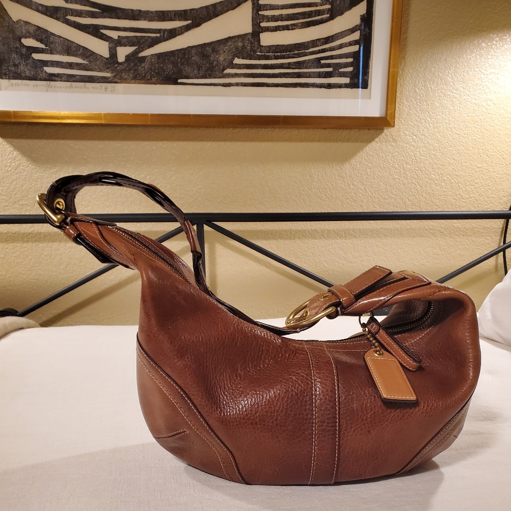 AUTHENTIC Coach leather hobo handbag